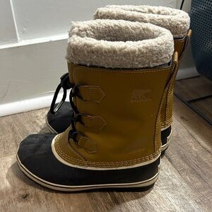 Kids Sorel Brown and Black Insulated Boots